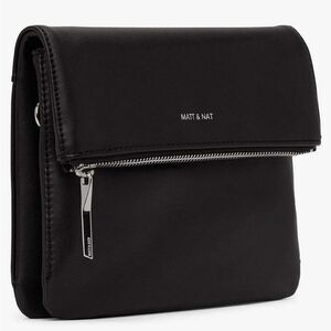 Matt & Nat Vegan Leather Black Crossbody.  Zippered pockets/magnetic closure